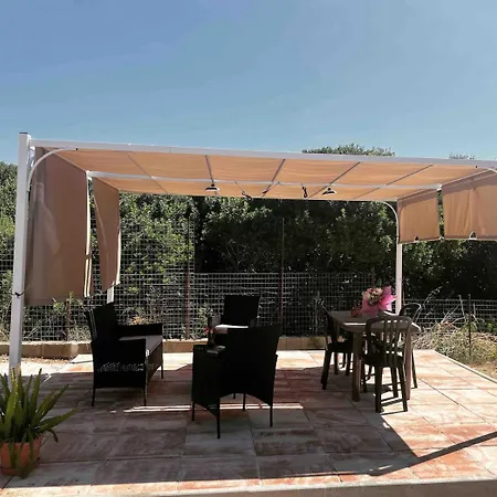 Apartment In With Garden 1 Platamona